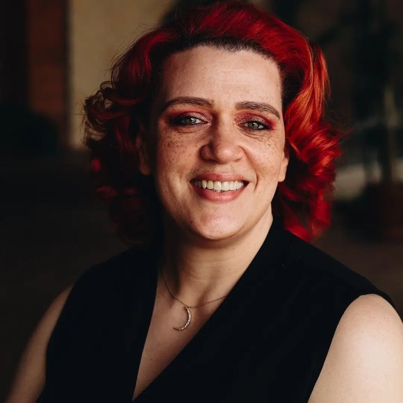 Meet your Posher, Jennifer - Picture 1 of 1